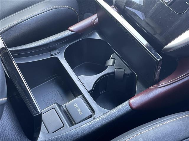 ハリアー エレガンス　寒冷地仕様／社外ナビ／ＢＴ／バックカメラ／ＥＴＣ／社外１７インチＡＷ付夏タイヤ４本車載／アイドリングストップ／オートハイビーム／クルコン／パワーシート／（21枚目）