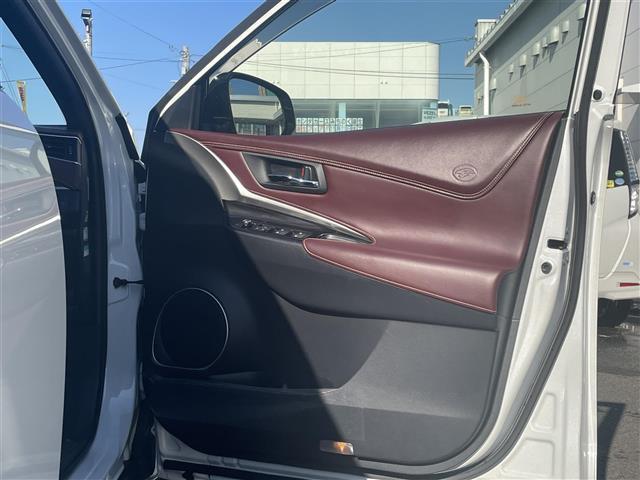 ハリアー エレガンス　寒冷地仕様／社外ナビ／ＢＴ／バックカメラ／ＥＴＣ／社外１７インチＡＷ付夏タイヤ４本車載／アイドリングストップ／オートハイビーム／クルコン／パワーシート／（31枚目）