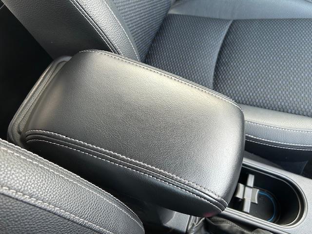 フォレスター 2.0XT アイサイト 純正ナビ(BT/フルセグ/DVD/CD/ラジオ)/社外マフラー/STIタワーバー/バックカメラ/アイサイト/LEDアクセサリーライナー/シートヒーター/ETC/TEINダウンサス/HIDヘッドライト(13枚目)