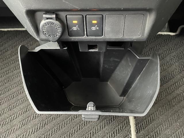 タンク G コージーエディション ワンオーナー/4WD/純正エンジンスターター/寒冷地仕様/ETC/スペアキー/社外ナビ/フルセグテレビ/両側パワースライドドア/バックカメラ/パーキングアシスト/スタッドレスタイヤ(12枚目)