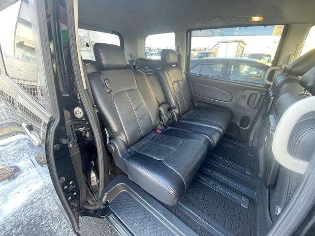 セレナ 20X 4WD/8人乗り/ALPINEナビ(フルセグ/BLueTooth)/ALPINEフリップダウンモニター/両側パワースライドドア/ドライブレコーダー/パーキングセンサー/スペアキー(16枚目)