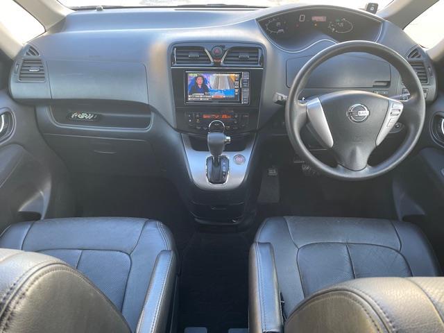 セレナ 20X 4WD/8人乗り/ALPINEナビ(フルセグ/BLueTooth)/ALPINEフリップダウンモニター/両側パワースライドドア/ドライブレコーダー/パーキングセンサー/スペアキー(18枚目)