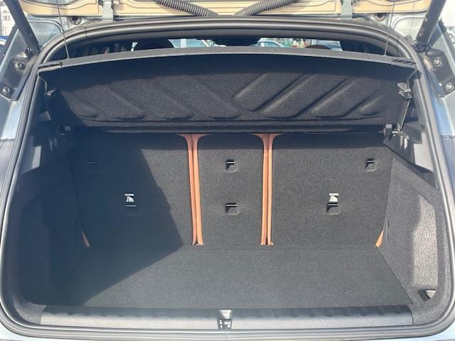 ＭＩＮＩ Ｓ　オール４　Ｍパッケージ／スモーキーグリーンＣ７１／パノラミックガラスサンルーフ／ＦＡＶＯＵＲＥＤＴＲＩＭブラウンシートＫＸＪ５／２０インチウィンドミル・スポーク２トーンＡＷ／（23枚目）