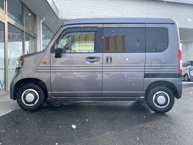 N-VAN+スタイル +STYLE FUN ターボ 社外ナビ/バックカメラ/前後コナセン/フルセグTV/BlueTooth/レーダークルコン/レーンキープアシスト/(4枚目)