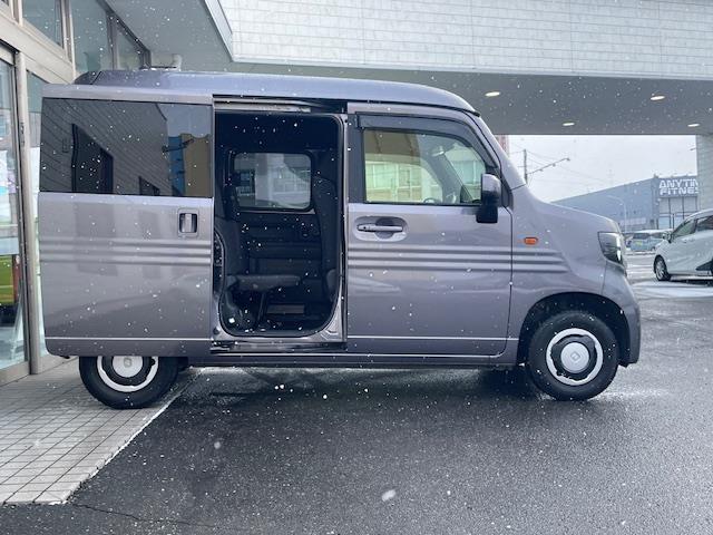 N-VAN+スタイル +STYLE FUN ターボ 社外ナビ/バックカメラ/前後コナセン/フルセグTV/BlueTooth/レーダークルコン/レーンキープアシスト/(7枚目)
