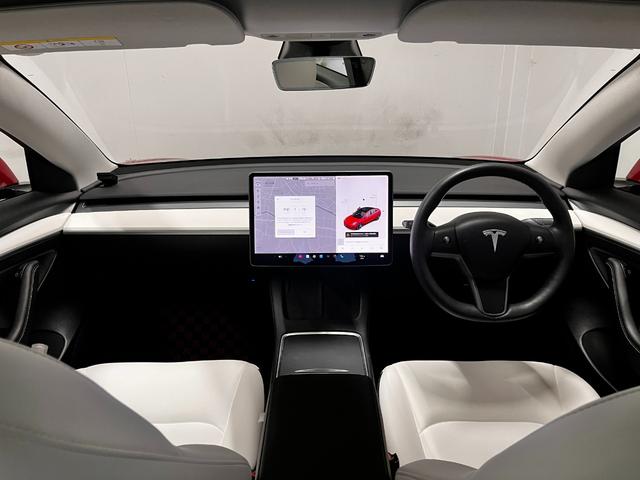 モデル3 スタンダードレンジプラス Intel Atom・オートパイロット・ガラスルーフ/Uncompromising style and performance Tesla Model 3 Standard Range Plus(8枚目)