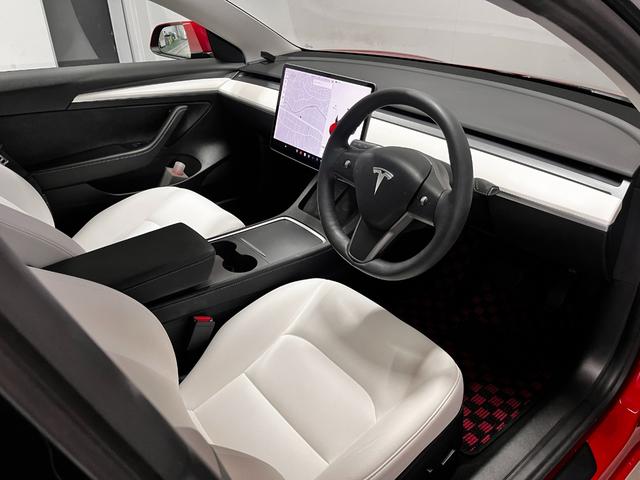 モデル3 スタンダードレンジプラス Intel Atom・オートパイロット・ガラスルーフ/Uncompromising style and performance Tesla Model 3 Standard Range Plus(21枚目)