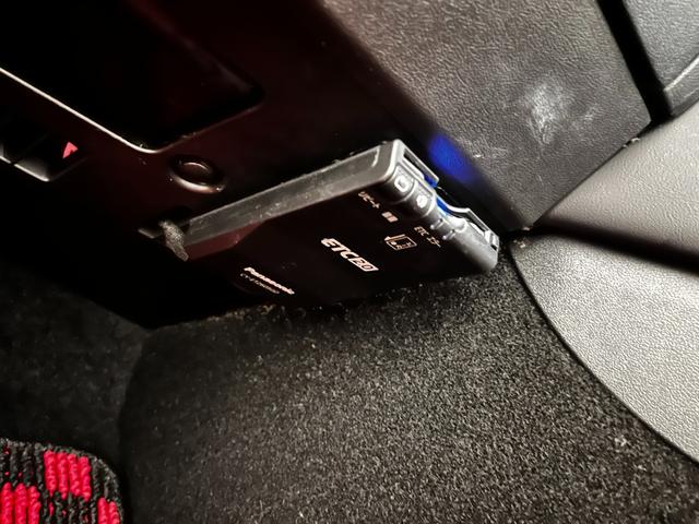 モデル3 スタンダードレンジプラス Intel Atom・オートパイロット・ガラスルーフ/Uncompromising style and performance Tesla Model 3 Standard Range Plus(42枚目)