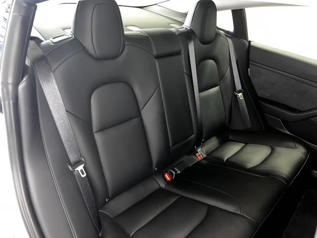 モデル3 スタンダードレンジプラス 2021年式・上海製造・Intel Atom・走行1万km・オートパイロット・パノラマガラスルーフ・純正ナビ・ヒートシーター・LEDオートライト・(10枚目)