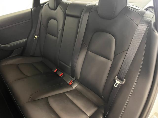 モデル3 スタンダードレンジプラス 2021年式・上海製造・Intel Atom・走行1万km・オートパイロット・パノラマガラスルーフ・純正ナビ・ヒートシーター・LEDオートライト・(26枚目)