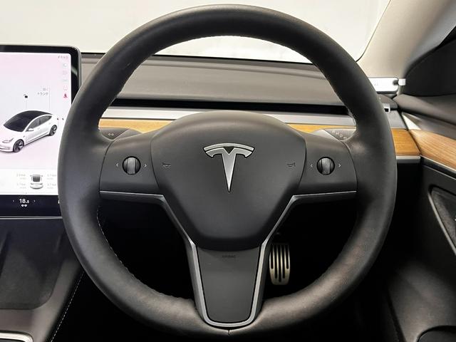 モデル3 スタンダードレンジプラス 2021年式・上海製造・Intel Atom・走行1万km・オートパイロット・パノラマガラスルーフ・純正ナビ・ヒートシーター・LEDオートライト・(28枚目)