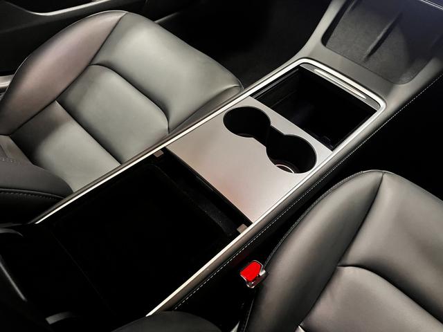 モデル3 スタンダードレンジプラス 2021年式・上海製造・Intel Atom・走行1万km・オートパイロット・パノラマガラスルーフ・純正ナビ・ヒートシーター・LEDオートライト・(40枚目)