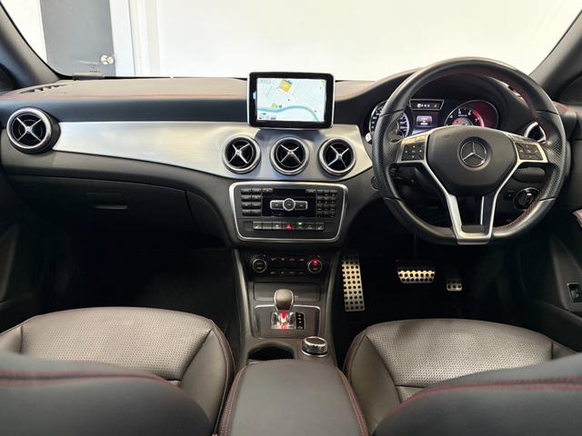 ＣＬＡクラス ＣＬＡ４５　ＡＭＧ　４マチック　レーダーセーフティＰＫＧ　純正ナビ　フルセグＴＶ　ＡＣＣ　ＢＳＭ　シートヒーター　２０２５ｙタイヤ　ドラレコ（13枚目）