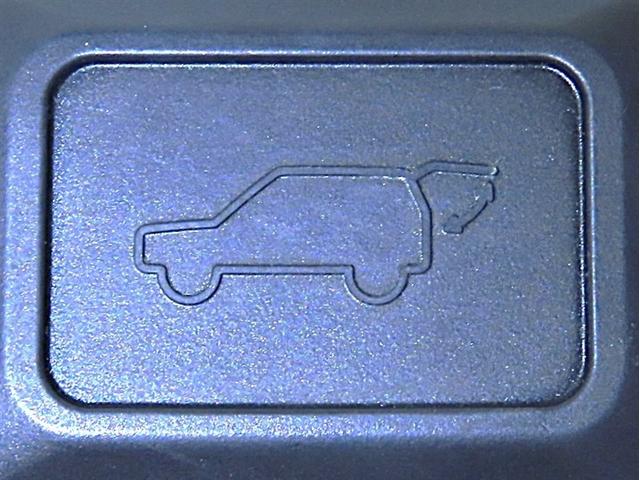 RAV4 ハイブリッドG モデリスタ製エアロ メモリーナビ フルセグTV メディアプレイヤー接続 パノラミックビューモニター シートヒーター パワーバックドア 衝突回避軽減ブレーキ 踏み間違い制御装置 オートハイビーム 4WD(34枚目)