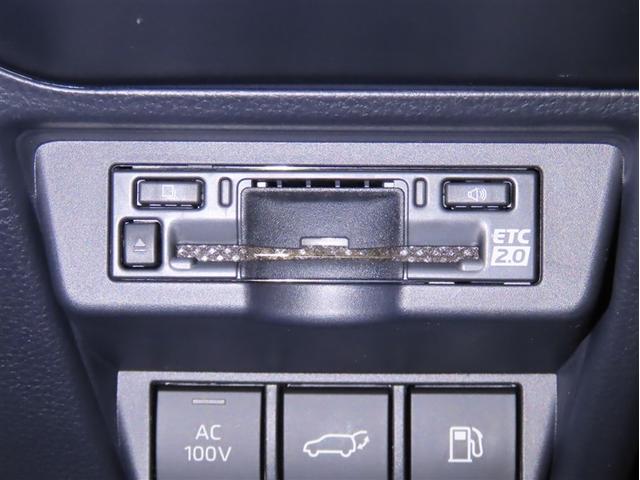 プリウス Z 衝突回避軽減ブレーキ 踏み間違い制御装置 車線逸脱警報 オートハイビーム パノラミックビューモニター シートヒーター&ベンチレーション パワーバックドア ディスプレイオーディオ フルセグTV(17枚目)