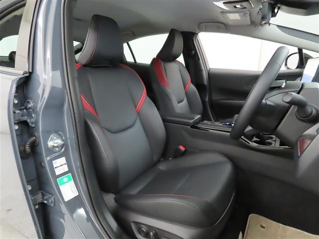 プリウス Z 衝突回避軽減ブレーキ 踏み間違い制御装置 車線逸脱警報 オートハイビーム パノラミックビューモニター シートヒーター&ベンチレーション パワーバックドア ディスプレイオーディオ フルセグTV(21枚目)