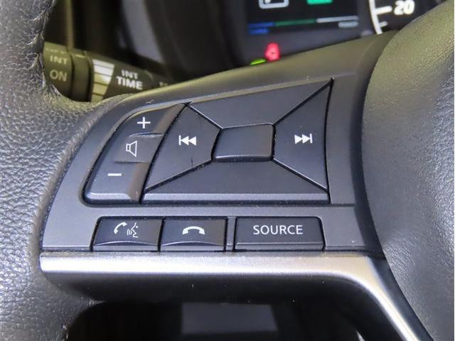 ノート ｅ－パワー　メダリスト　ブラックアロー　衝突回避軽減ブレーキ　踏み間違い制御装置　車線逸脱警報　オートハイビーム　パノラミックビューモニター　ＥＴＣ　ＬＥＤヘッドランプ　メモリーナビ　フルセグＴＶ　ＣＤＤＶＤ再生　クルーズコントロール（13枚目）