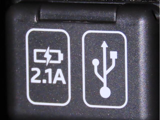 ルーミー カスタムＧ　衝突回避軽減ブレーキ　踏み間違い制御装置　車線逸脱警報　オートハイビーム　バックモニター　ＥＴＣ　両側電動スライドドア　ＬＥＤヘッドランプ　ディスプレイオーディオ　フルセグＴＶ　メディアプレイヤー接続（23枚目）