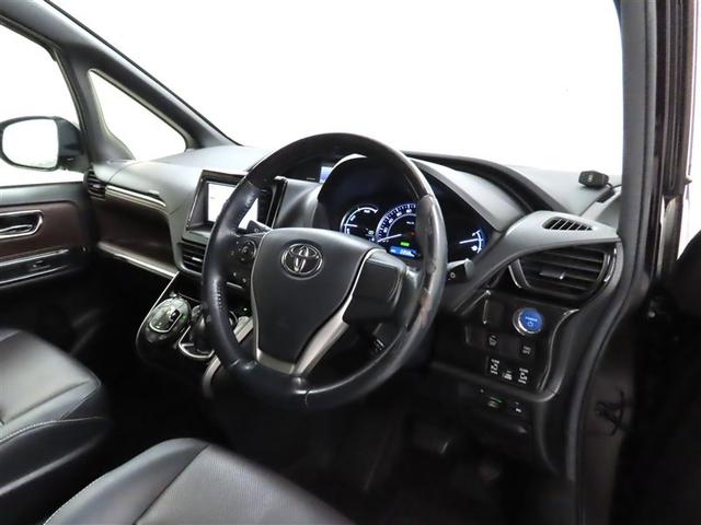 エスクァイア ハイブリッドＧｉ　メモリーナビ　ワンセグＴＶ　ＣＤ再生　メディアプレイヤー接続　バックモニター　シートヒーター　ＥＴＣ　スマートキー　両側電動スライドドア　ＬＥＤヘッドランプ　コーナーセンサー　クルーズコントロール（7枚目）