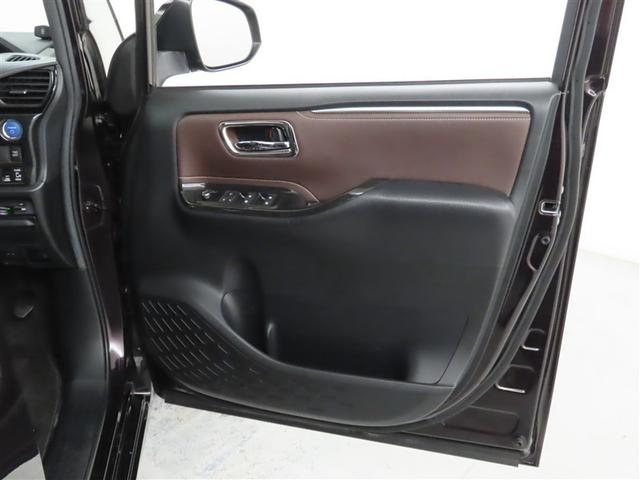 エスクァイア ハイブリッドＧｉ　メモリーナビ　ワンセグＴＶ　ＣＤ再生　メディアプレイヤー接続　バックモニター　シートヒーター　ＥＴＣ　スマートキー　両側電動スライドドア　ＬＥＤヘッドランプ　コーナーセンサー　クルーズコントロール（11枚目）