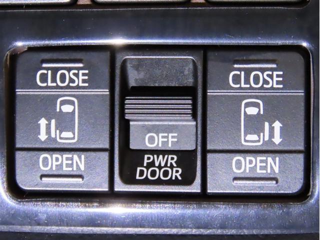 エスクァイア ハイブリッドＧｉ　メモリーナビ　ワンセグＴＶ　ＣＤ再生　メディアプレイヤー接続　バックモニター　シートヒーター　ＥＴＣ　スマートキー　両側電動スライドドア　ＬＥＤヘッドランプ　コーナーセンサー　クルーズコントロール（13枚目）