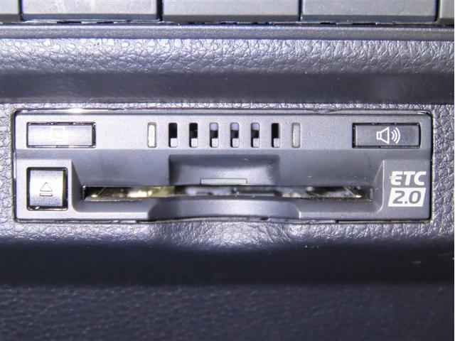 カローラ ハイブリッド ダブルバイビー 衝突回避軽減ブレーキ 踏み間違い制御装置 車線逸脱警報 オートハイビーム ブラインドモニター バックモニター ETC LEDヘッドランプ シートヒーター メモリーナビ フルセグTV CDDVD再生(17枚目)