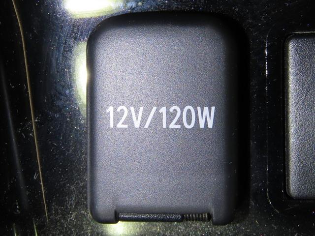 プリウス Sセーフティプラス 衝突軽減ブレーキ 踏み間違い制御装置 車線逸脱警報 オートハイビーム ドライブレコーダー バックモニター ETC メモリーナビ フルセグTV CDDVD再生 Bluetooth クルーズコントロール(27枚目)