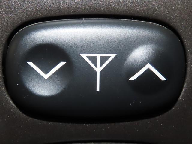 ランドクルーザー100 VX CDチェンジャー ETC ワイヤレスキー リアヒーター ハロゲンヘッドランプ(19枚目)