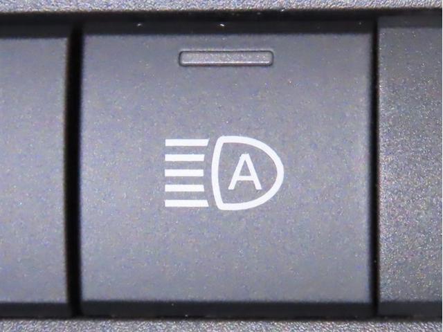 アクア G 衝突回避軽減ブレーキ 踏み間違い制御装置 車線逸脱警報 オートハイビーム ブラインドモニター パノラミックビューモニター ETC LEDヘッドランプ メモリーナビ フルセグTV メディアプレイヤー接続(12枚目)