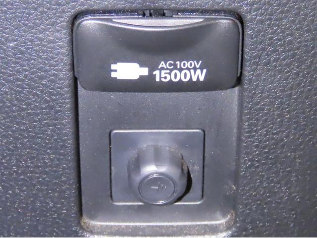 アクア G 衝突回避軽減ブレーキ 踏み間違い制御装置 車線逸脱警報 オートハイビーム ブラインドモニター パノラミックビューモニター ETC LEDヘッドランプ メモリーナビ フルセグTV メディアプレイヤー接続(26枚目)