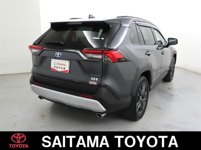 RAV4 ハイブリッドアドベンチャー メモリーナビ フルセグTV メディアプレイヤー接続 パノラミックビューモニター シートヒーター&ベンチレーション 衝突回避軽減ブレーキ 踏み間違い制御装置 車線逸脱警報 オートハイビーム 4WD(9枚目)