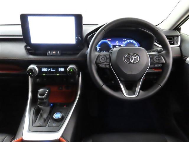 RAV4 ハイブリッドアドベンチャー メモリーナビ フルセグTV メディアプレイヤー接続 パノラミックビューモニター シートヒーター&ベンチレーション 衝突回避軽減ブレーキ 踏み間違い制御装置 車線逸脱警報 オートハイビーム 4WD(13枚目)
