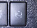オートマチックハイビームを装備しております。