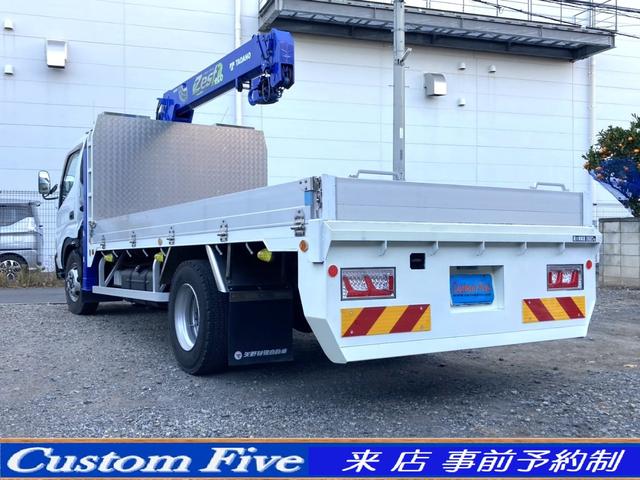 デュトロ 　重機運搬車　３段クレーン　積載３．５トン　吊荷重２．９３トン　ラジコン付　検８年１１月　４トン　中型（27枚目）