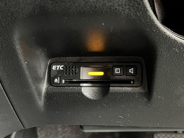 フィットシャトルハイブリッド ハイブリッド・スマートセレクションクールエディション　純正ＨＤＤナビフルセグテレビＢｌｕｅｔｏｏｔｈＳＤＣＤＤＶＤバックカメラフロントシートヒータークルーズコントロールステアリングスイッチオートエアコンオートライトＥＴＣアイドリングストッププッシュスマキ（28枚目）
