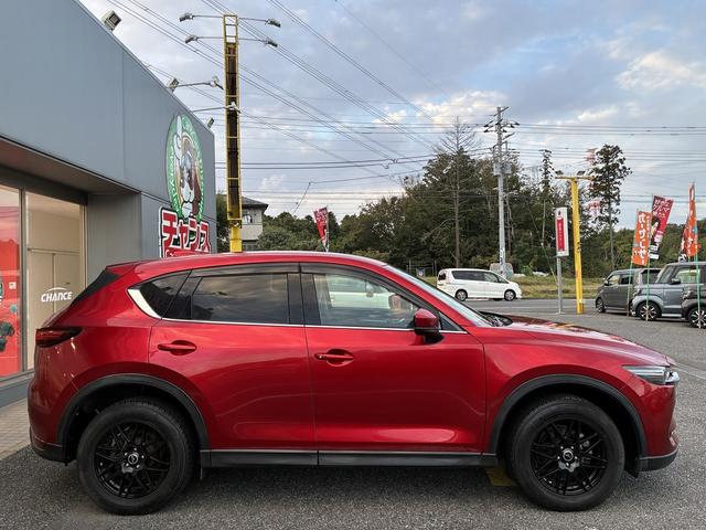 ＣＸ－５ ２５Ｓ　Ｌパッケージ　純正ＳＤナビラジオＢｌｕｅｔｏｏｔｈＵＳＢＣＤＤＶＤＦ・ＲシートヒータステアリングヒータープッシュスタートオートＷエアコンバックカメラステリモクルーズコントロールオートライトパワーゲートスマートキー（7枚目）