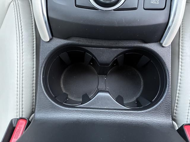 ＣＸ－５ ２５Ｓ　Ｌパッケージ　純正ＳＤナビラジオＢｌｕｅｔｏｏｔｈＵＳＢＣＤＤＶＤＦ・ＲシートヒータステアリングヒータープッシュスタートオートＷエアコンバックカメラステリモクルーズコントロールオートライトパワーゲートスマートキー（32枚目）