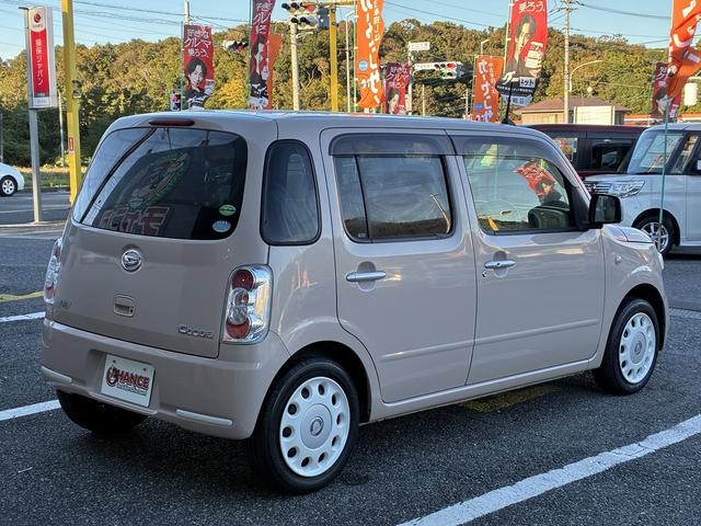 ミラココア ココアＸ　純正ＣＤラジオデッキオートエアコンシガーソケットアイドリングストップ光軸調整電動格納ドアミラースマートキーパワーウィンドウＣＶＴベンチシートキーレスエントリー（8枚目）