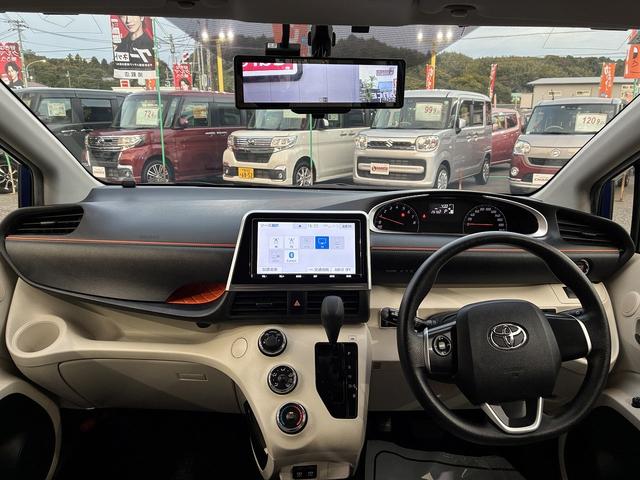 シエンタ Ｘ　純正ＳＤナビ・フルセグ・Ｂｌｕｅｔｏｏｔｈ・全方位カメラ・ＣＤ・ＤＶＤ・ＵＳＢ・ステリモ・左側パワースライド・ＥＴＣ・スマートキー・アイドリングストップ・横滑り防止装置・光軸調整・電動格納ドアミラー（3枚目）