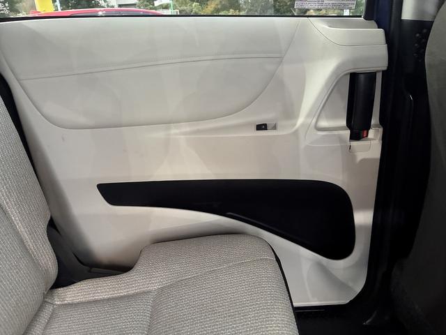 シエンタ Ｘ　純正ＳＤナビ・フルセグ・Ｂｌｕｅｔｏｏｔｈ・全方位カメラ・ＣＤ・ＤＶＤ・ＵＳＢ・ステリモ・左側パワースライド・ＥＴＣ・スマートキー・アイドリングストップ・横滑り防止装置・光軸調整・電動格納ドアミラー（22枚目）