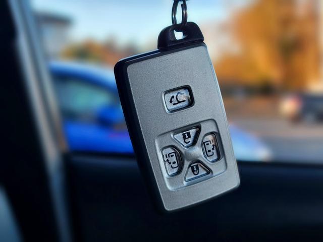 エスティマ アエラス プレミアム-G 純SDナビ・フルセグ・Bluetooth・CD・DVD・SD・バックカメラ・F席シートヒーター・両側電動スライド・オートライト・ドラレコ・クルコン・ステリモ・衝突軽減ブレーキ・スマートキー電動Rゲート(48枚目)