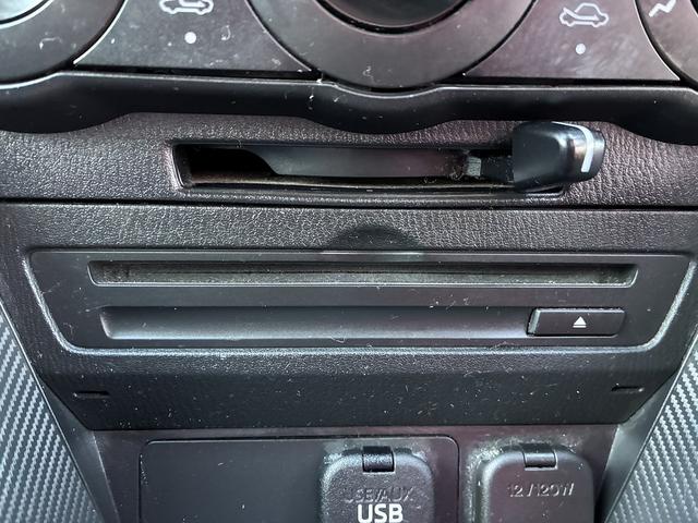 デミオ 15MB 純正CD,ラジオデッキ・USB・AUX・マニュアルエアコン・ステアリングリモコン・ETC・プッシュスタート・アイドリングストップ・横滑り防止・光軸調整・電動格納ドアミラー・スマートキー(31枚目)