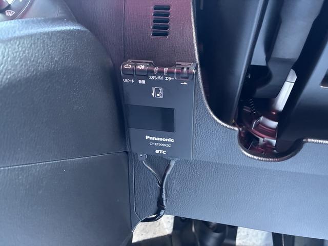 デミオ 15MB 純正CD,ラジオデッキ・USB・AUX・マニュアルエアコン・ステアリングリモコン・ETC・プッシュスタート・アイドリングストップ・横滑り防止・光軸調整・電動格納ドアミラー・スマートキー(38枚目)