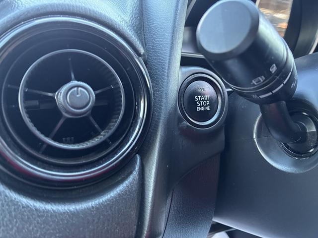 デミオ 15MB 純正CD,ラジオデッキ・USB・AUX・マニュアルエアコン・ステアリングリモコン・ETC・プッシュスタート・アイドリングストップ・横滑り防止・光軸調整・電動格納ドアミラー・スマートキー(39枚目)