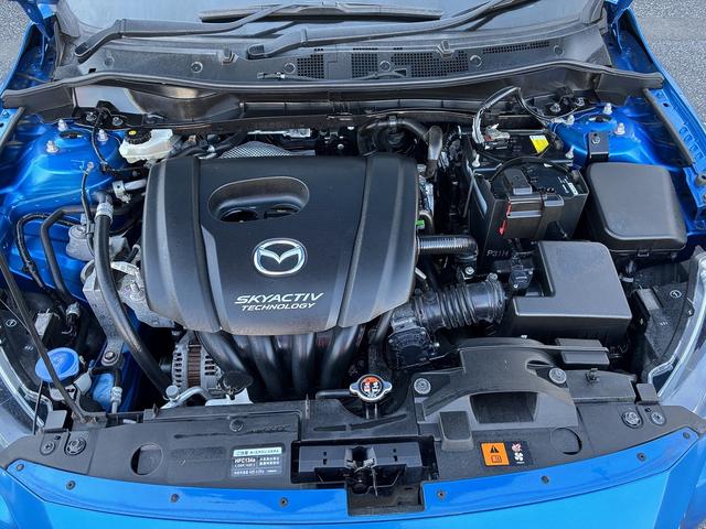 デミオ 15MB 純正CD,ラジオデッキ・USB・AUX・マニュアルエアコン・ステアリングリモコン・ETC・プッシュスタート・アイドリングストップ・横滑り防止・光軸調整・電動格納ドアミラー・スマートキー(58枚目)