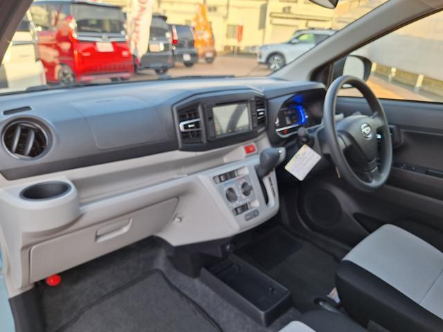 ミライース Ｘ　リミテッドＳＡＩＩＩ　ＬＥＤライト　衝突回避支援機能　車検Ｒ８．１２　１年保証・走行距離無制限　新車保証継承　前後コーナーセンサー　走行０．７万キロ　キーレスエントリー　ディスプレイオーディオ　リアスモークガラス　ＬＥＤヘッドライト（17枚目）