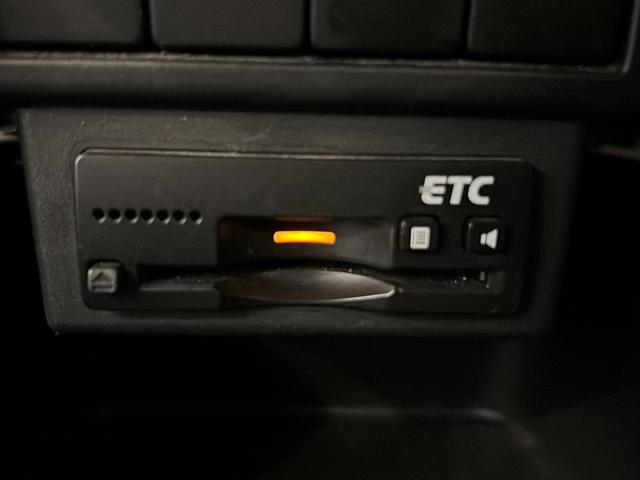 ハイブリッドＭＺ　４ＷＤ　純正メモリナビ　Ｂｌｕｅｔｏｏｔｈ　フルセグＴＶ　ＣＤ　ＤＶＤ　クルーズコントロール　バックカメラ　シートヒーター　ＥＴＣ　スズキセーフティーサポート　衝突軽減ブレーキ　レーンキープアシスト(8枚目)