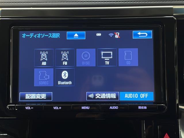 ２．５Ｓ　４ＷＤ　ＳＤナビ　バックカメラ　ＥＴＣ　スマートキー　両側パワスラ　追従クルコン　フルセグＴＶ　純正ドラレコ　純正フロアマット　コーナーセンサー　ＬＥＤヘッドライト　衝突軽減システム　オートライト(2枚目)