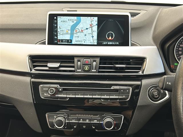 ｘＤｒｉｖｅ　１８ｄ　４ＷＤ　純正ナビ　ＦＭ　ＡＭ　ＣＤ　ＤＶＤ　ＢＴ　スマートキー　ステアリングスイッチ　シートヒーター前席　バックカメラ　ドラレコ前方　パワーバックドア　ＬＥＤヘッドライト　純正アルミホイール(4枚目)