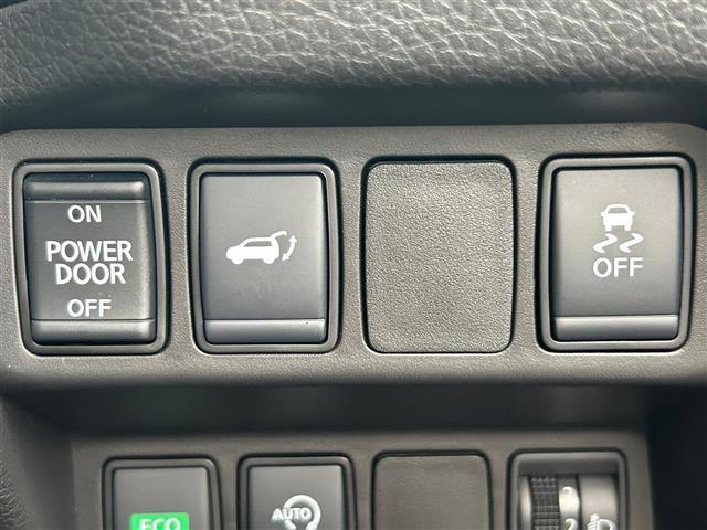 エクストレイル ２０Ｘｉ　プロパイロット　純正ナビ　フルセグ　ＢＴ　全周囲Ｃ　電動リアゲート　デジタルインナーミラー　カプロンシート　全席シートヒーター　ＥＴＣ　オートＬＥＤライト　フォグランプ　純正１８ＡＷ　スマートキー（6枚目）